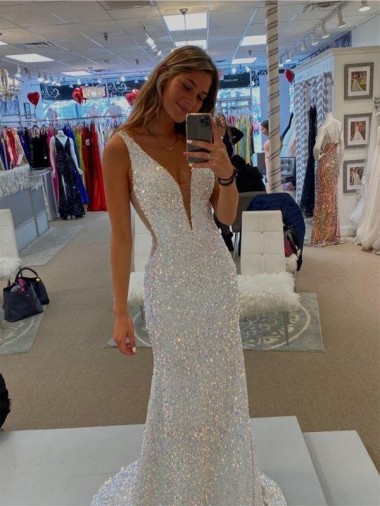 Sleeveless V-Neck Velvet Sequin Sweep Train Evening Dresses Canada for Sale